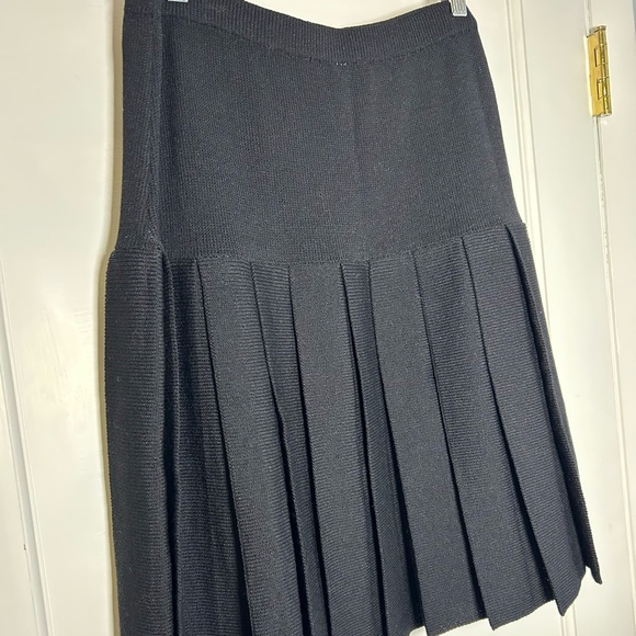 St. John Dresses & Skirts - St. John Black Pleated Knit Midi Skirt